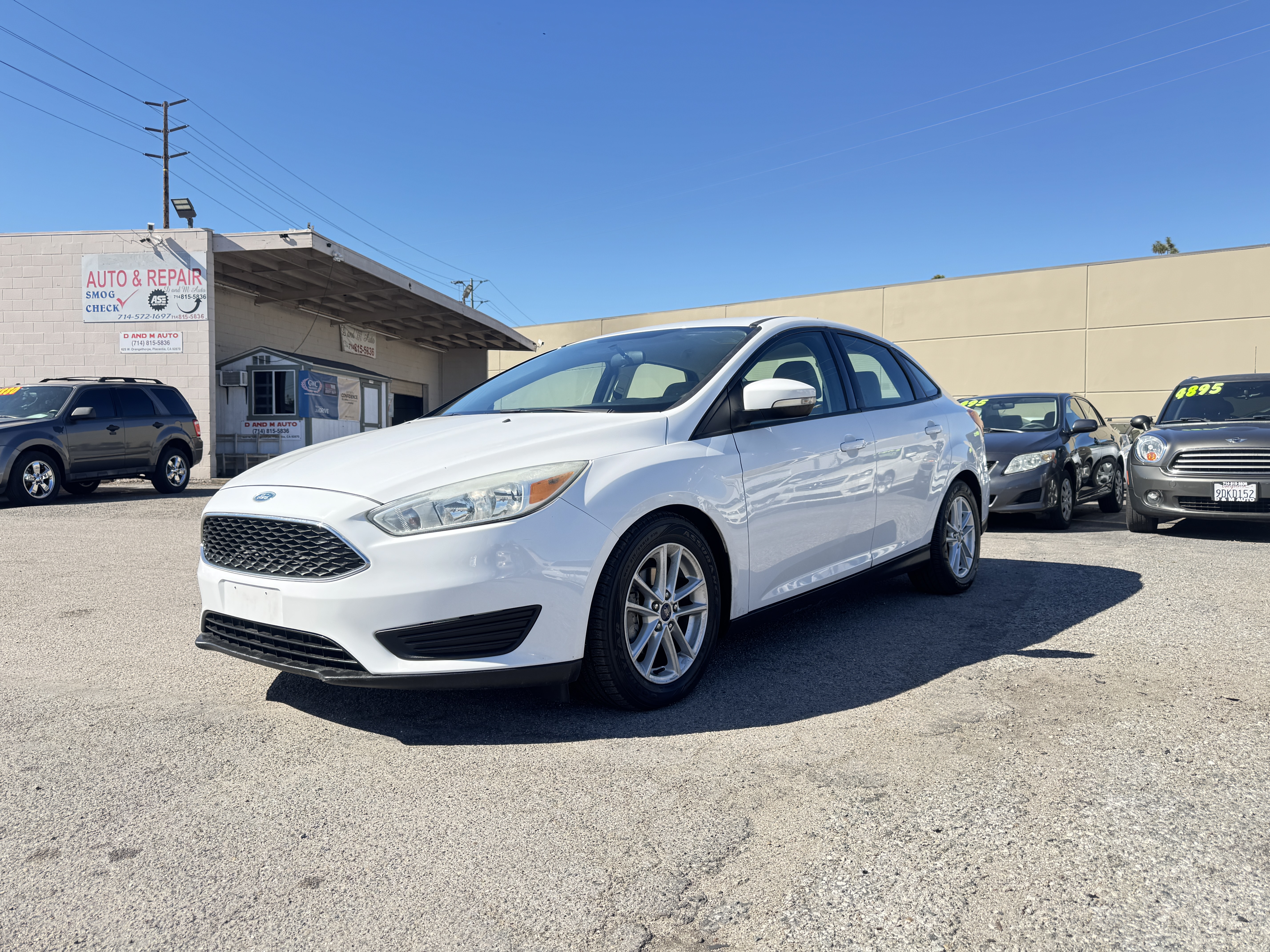Used 2016 Ford Focus SE Sedan FWD image 3