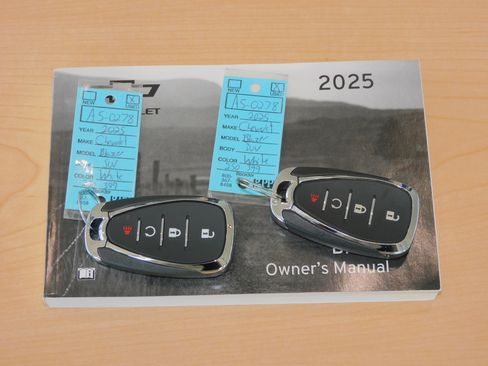 Used 2025 Chevrolet Blazer FWD LT w/ 2LT image 29