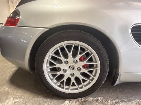 Used 2001 Porsche Boxster Spyder RWD image 12