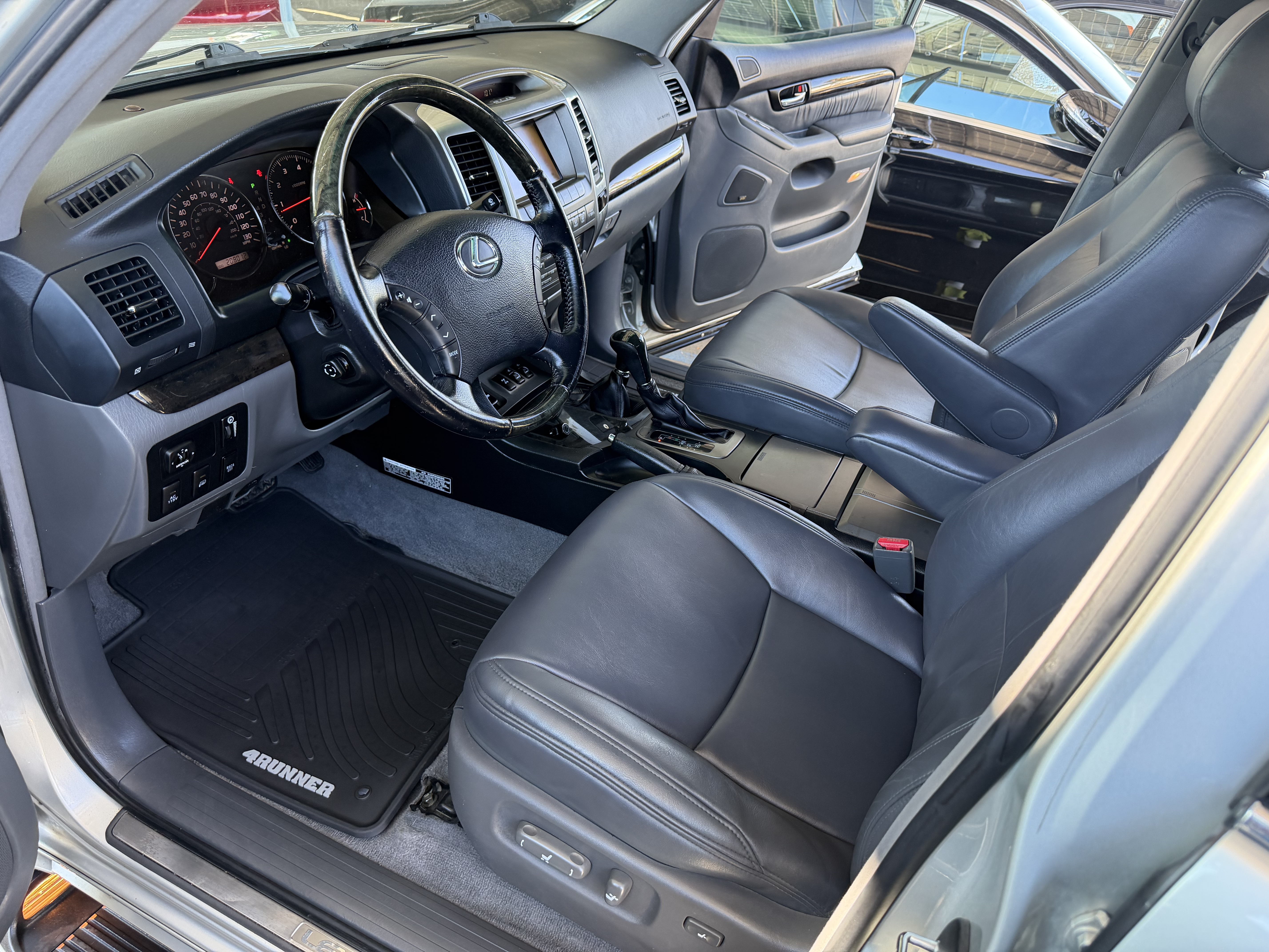 Used 2005 Lexus GX 470 w/ Sport Package AWD/4WD image 20