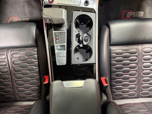 Used 2021 Audi RS 6 AWD/4WD image 26