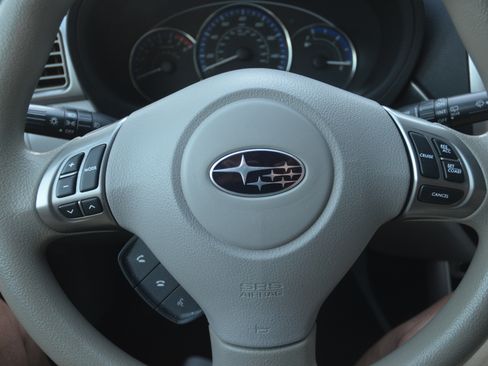 Used 2013 Subaru Forester 2.5X AWD/4WD image 11