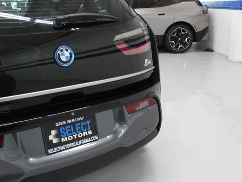 Used 2021 BMW i3 s w/ Range Extender RWD image 9