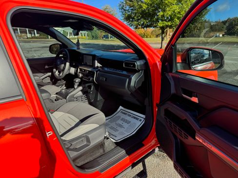 Used 2024 Toyota Tacoma TRD Sport image 15