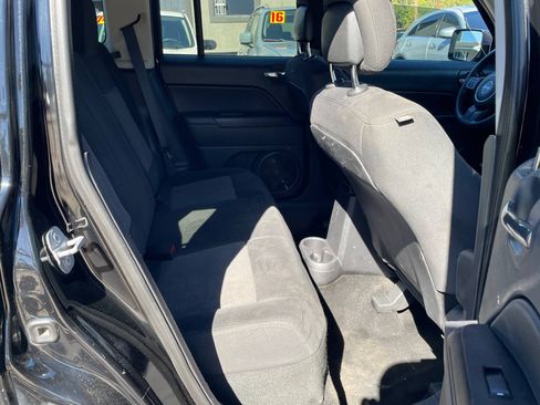 Used 2014 Jeep Patriot Latitude image 18