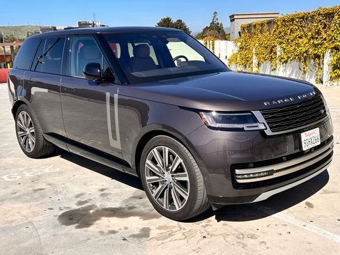 Used 2023 Land Rover Range Rover SE image 7