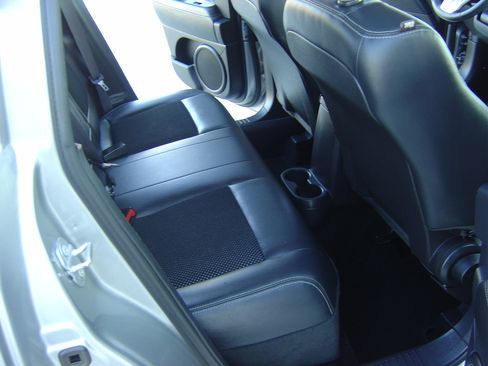 Used 2016 Jeep Compass Latitude image 13