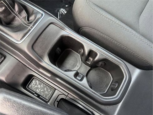 Used 2022 Jeep Wrangler Unlimited Sahara image 33