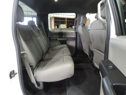 Used 2018 Ford F150 XLT image 30
