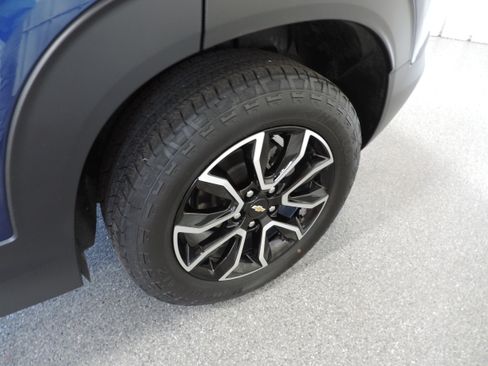 Used 2023 Chevrolet TrailBlazer AWD ACTIV image 17
