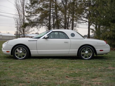 Used 2003 Ford Thunderbird image 4