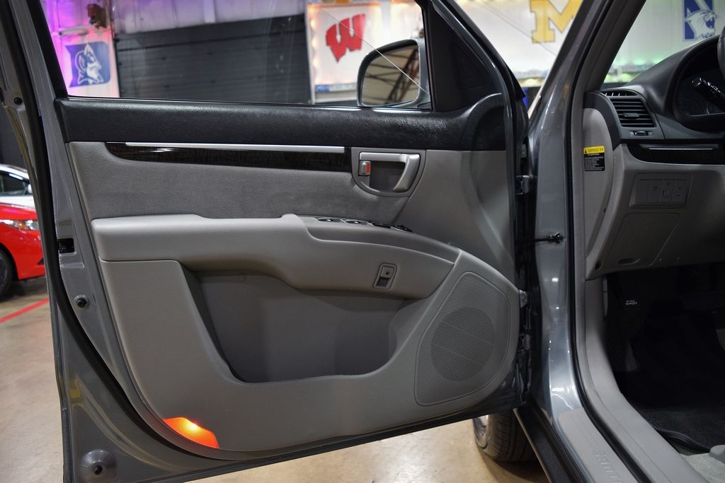 Used 2008 Hyundai Santa Fe SE FWD image 29