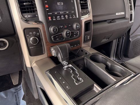 Used 2013 RAM 1500 Laramie image 12