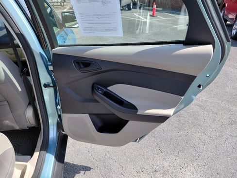 Used 2012 Ford Focus SE image 20