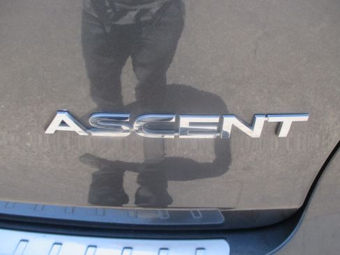 Used 2019 Subaru Ascent Premium AWD/4WD image 16