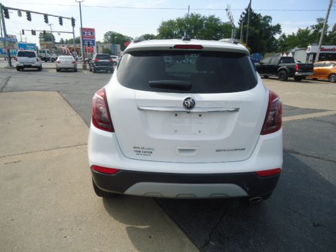 Used 2018 Buick Encore FWD Preferred image 2