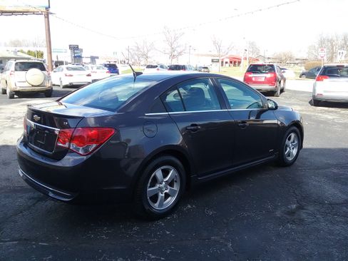 Used 2014 Chevrolet Cruze LT image 9