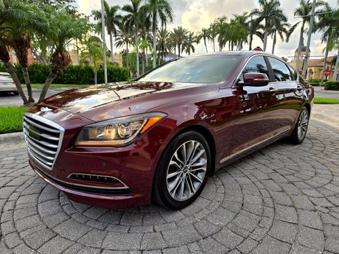 Used 2015 Hyundai Genesis 3.8 image 6