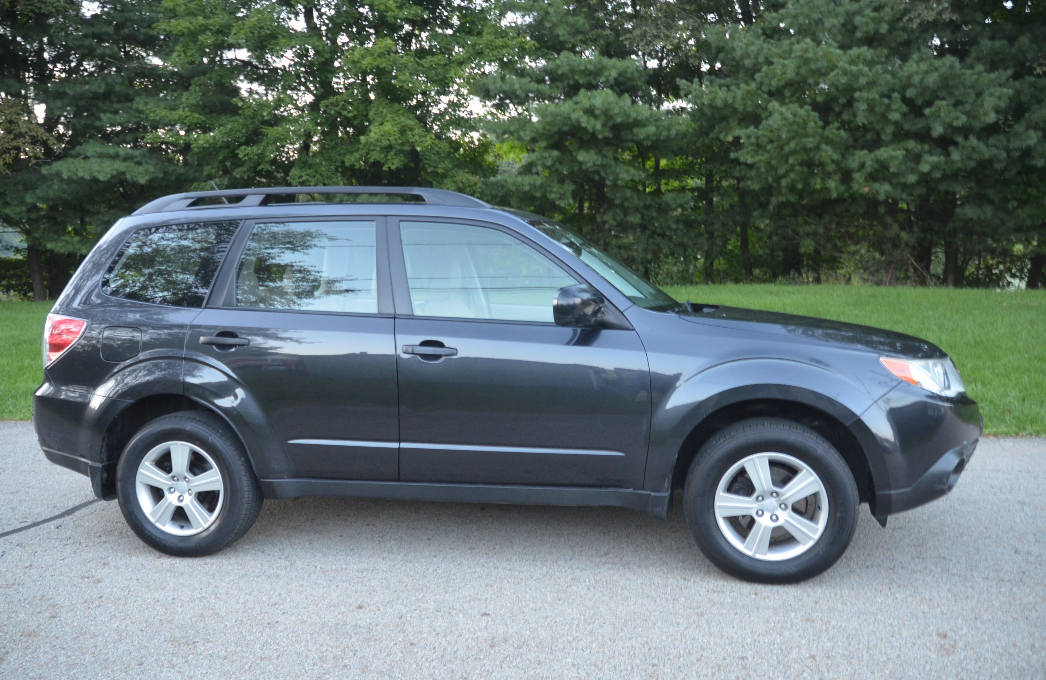 Used 2013 Subaru Forester 2.5X AWD/4WD image 6