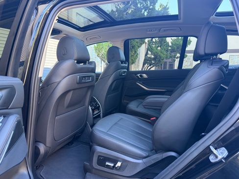 Used 2022 BMW X7 xDrive40i AWD/4WD image 10