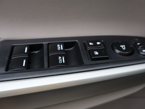 Used 2010 Honda Accord EX-L image 25