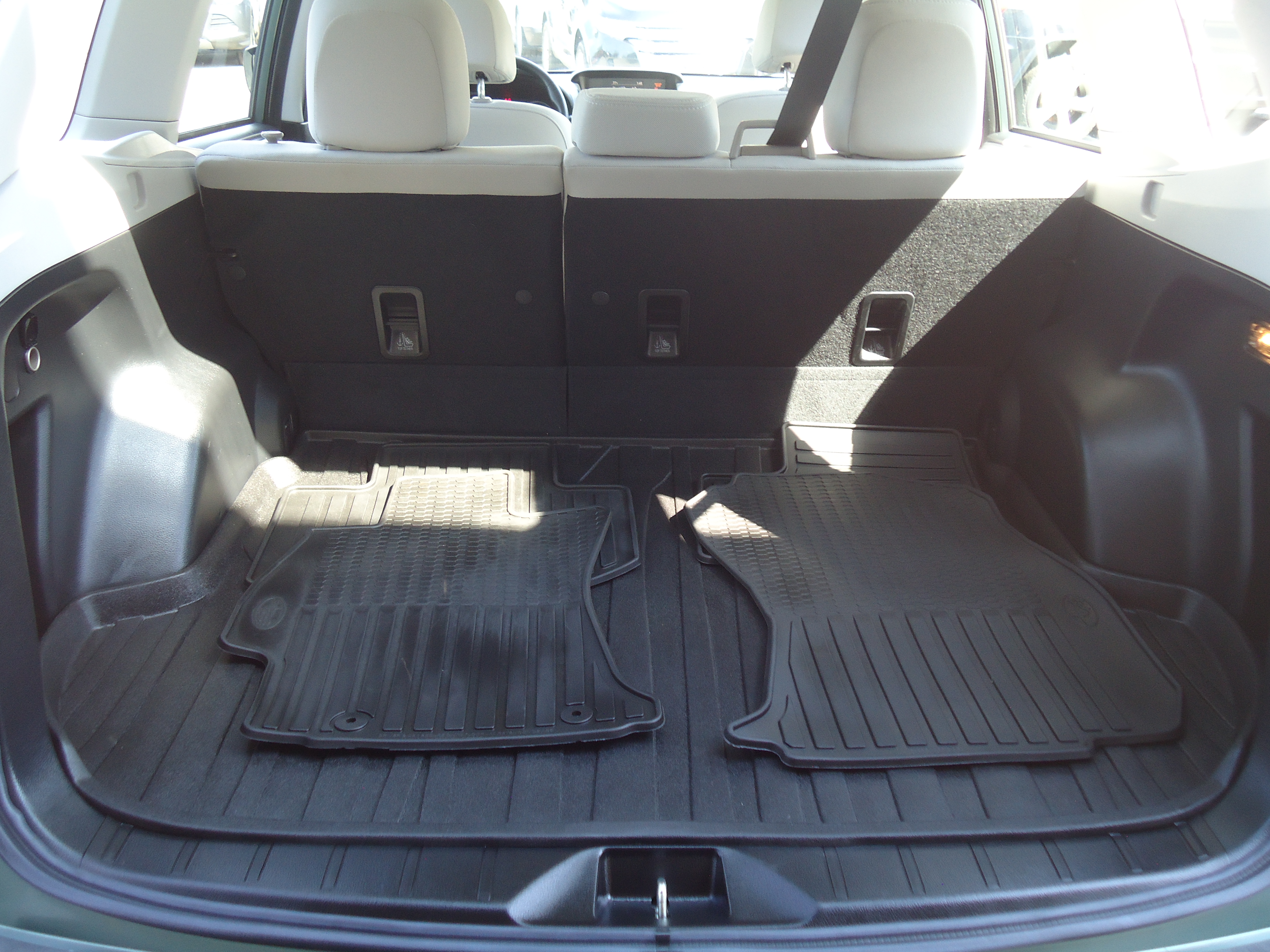 Used 2017 Subaru Forester 2.5i AWD/4WD image 11