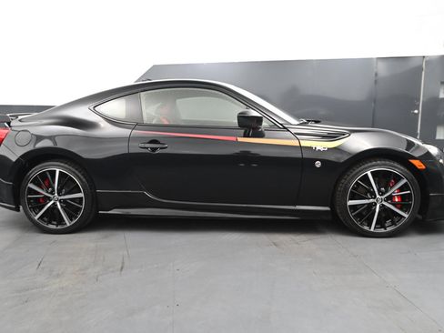 Used 2019 Toyota 86 TRD SE image 6