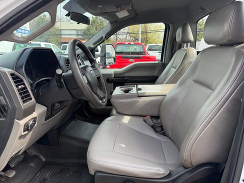 Used 2019 Ford F450 image 10