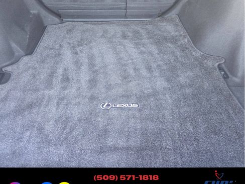 Used 2016 Lexus IS 200t image 19