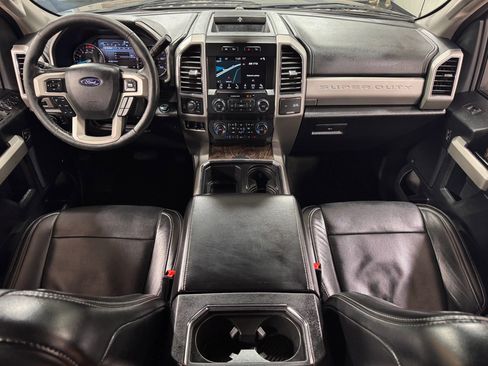 Used 2019 Ford F250 Lariat w/ Lariat Ultimate Package image 23