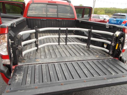 Used 2015 Toyota Tacoma 4x4 Double Cab w/ TRD Package image 17