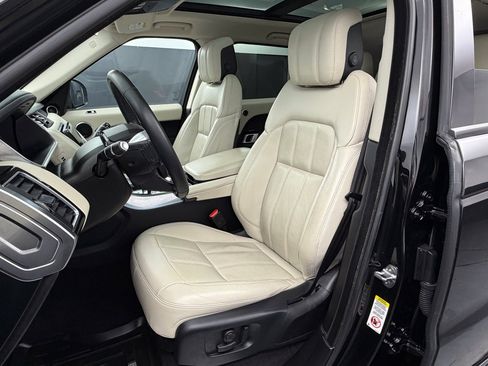 Used 2020 Land Rover Range Rover Sport HSE image 36