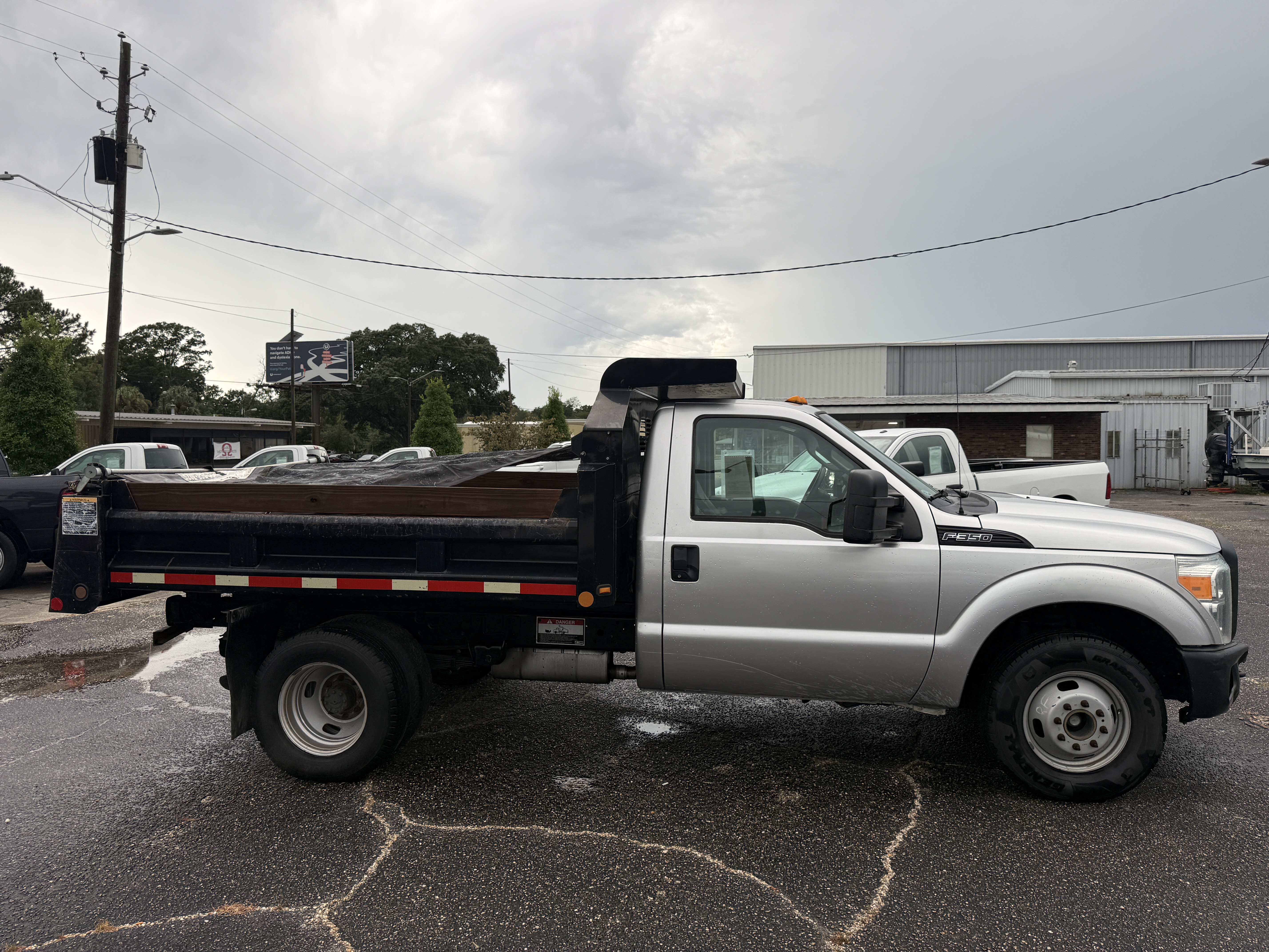 Used 2015 Ford F350 2WD Regular Cab DRW Super Duty image 8