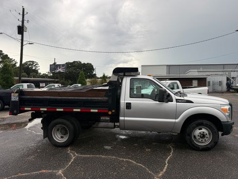 Used 2015 Ford F350 2WD Regular Cab DRW Super Duty image 8