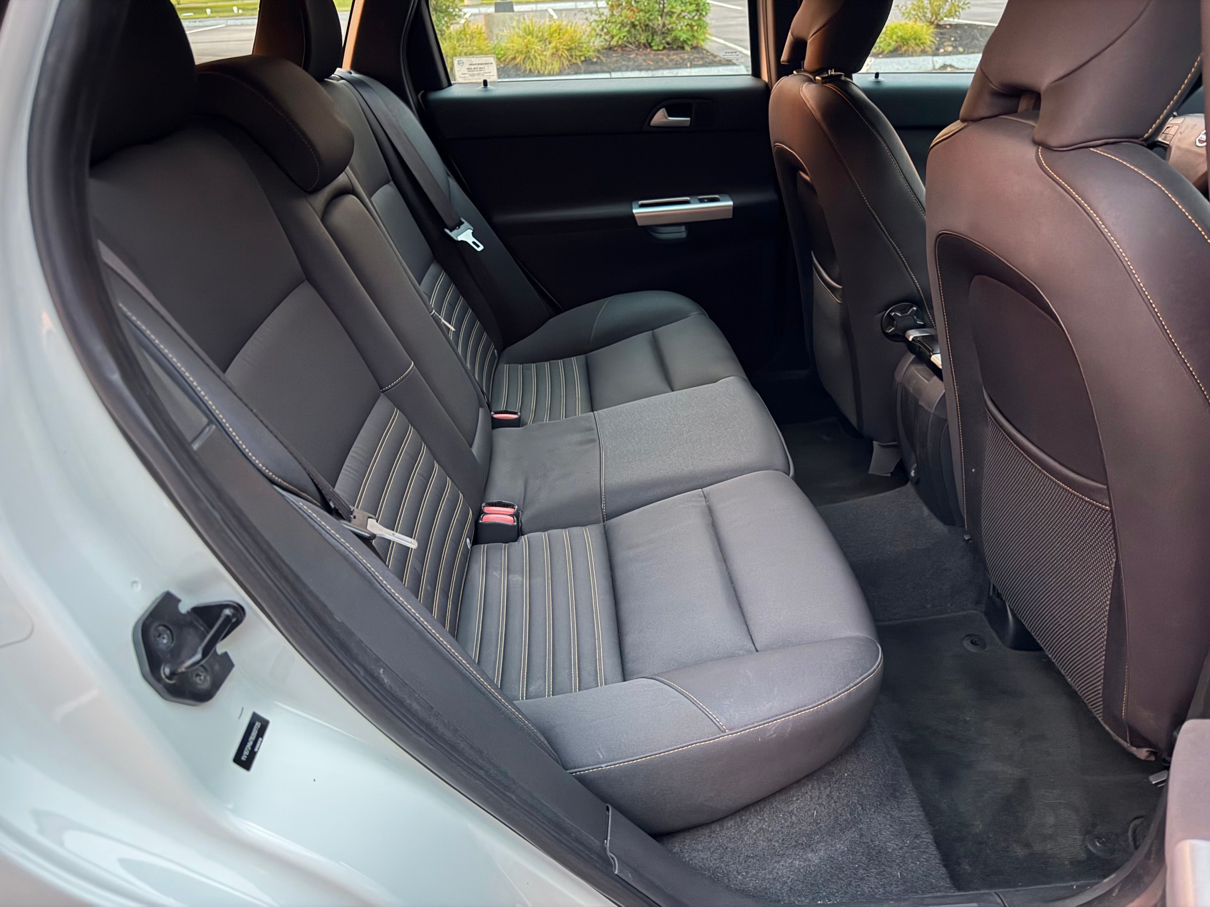 Used 2011 Volvo V50 T5 FWD image 31