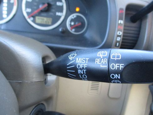 Used 2005 Honda CR-V EX image 39