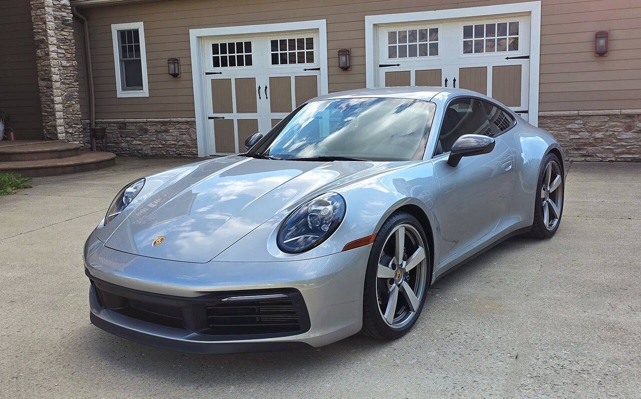 Used 2023 Porsche 911 Carrera T Coupe 2D RWD image 2