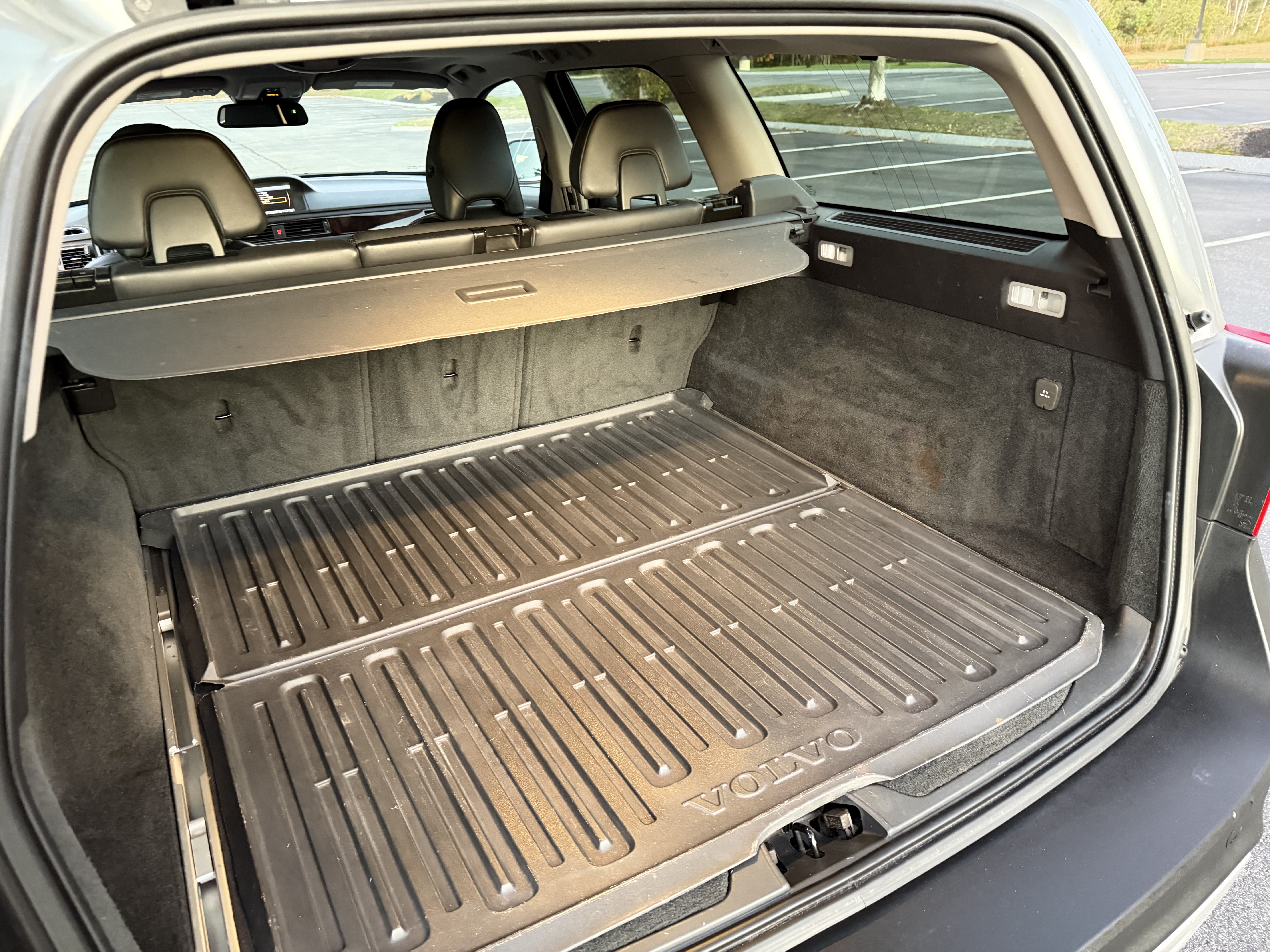 Used 2013 Volvo XC70 T6 AWD image 36