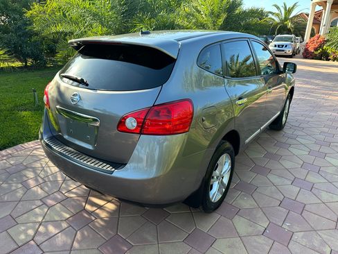 Used 2015 Nissan Rogue SV image 4