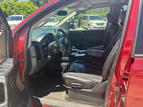 Used 2013 Nissan Titan 2WD Crew Cab image 4