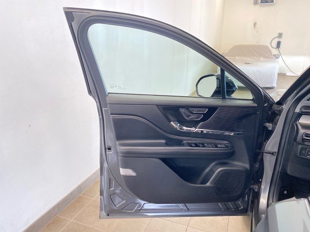 Used 2022 Lincoln Corsair AWD/4WD image 14