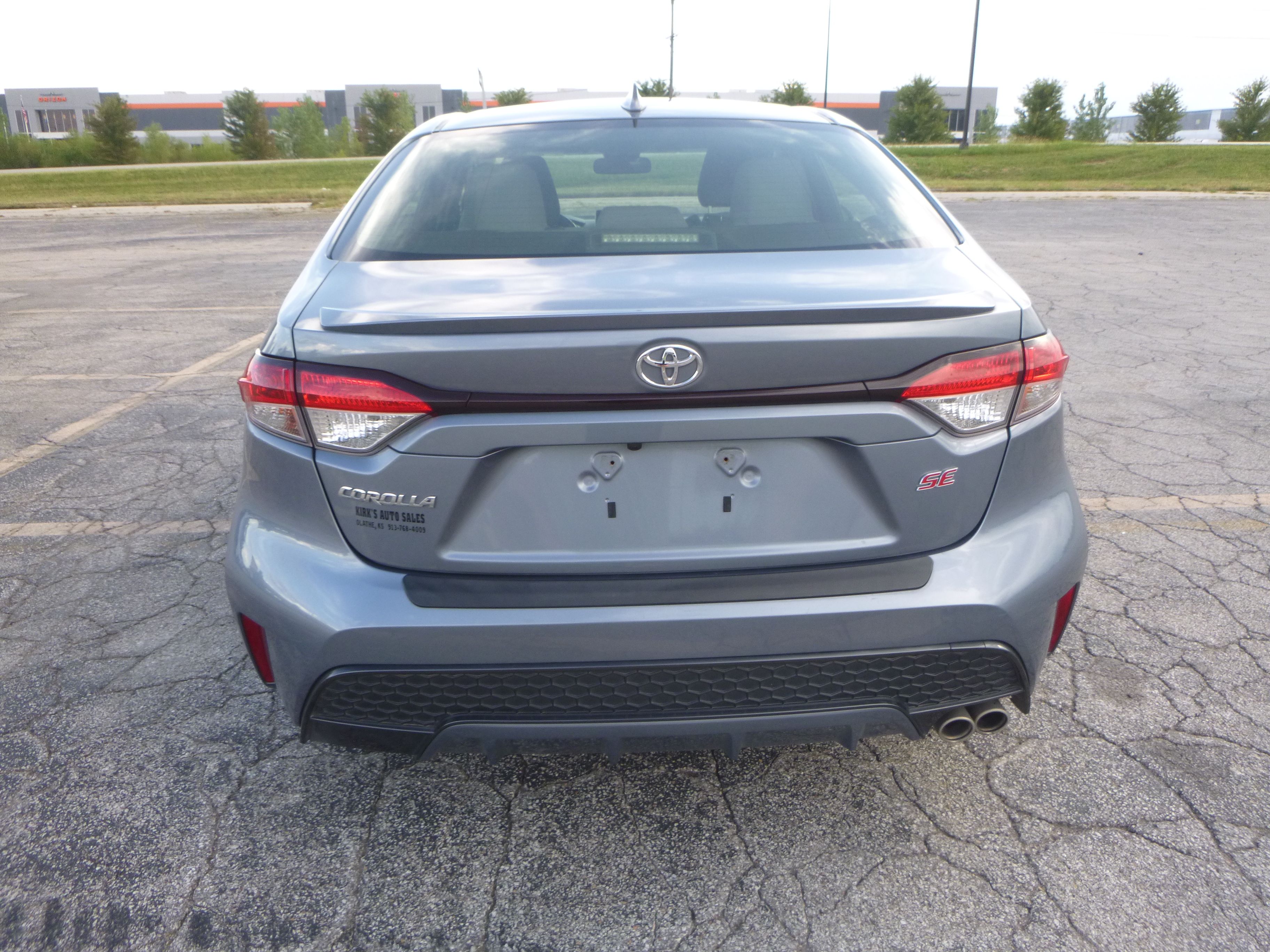Used 2020 Toyota Corolla SE Sedan w/ Premium Package FWD image 7