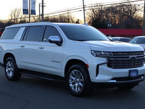 Used 2021 Chevrolet Suburban Premier image 14