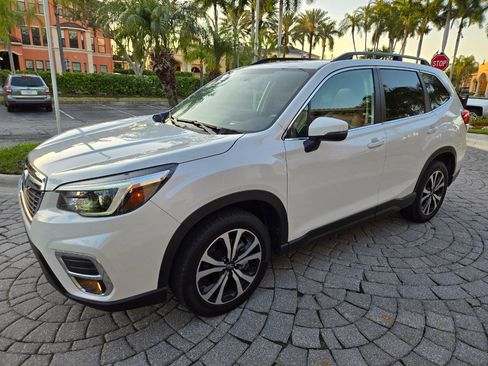 Used 2021 Subaru Forester Limited image 6