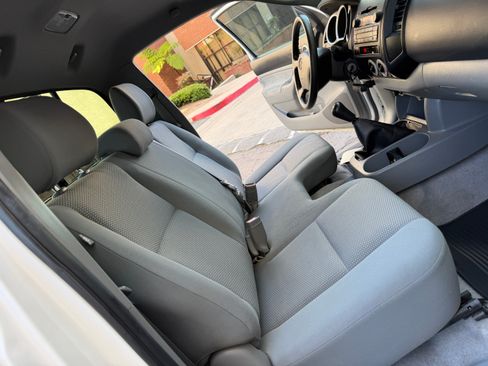 Used 2009 Toyota Tacoma PreRunner image 26