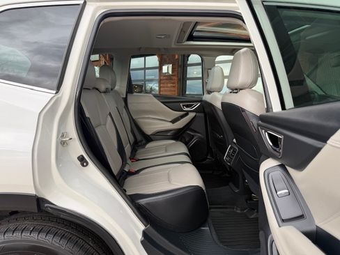 Used 2021 Subaru Forester Limited image 20