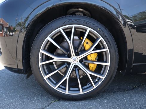 Used 2023 Maserati Grecale Modena AWD/4WD image 46