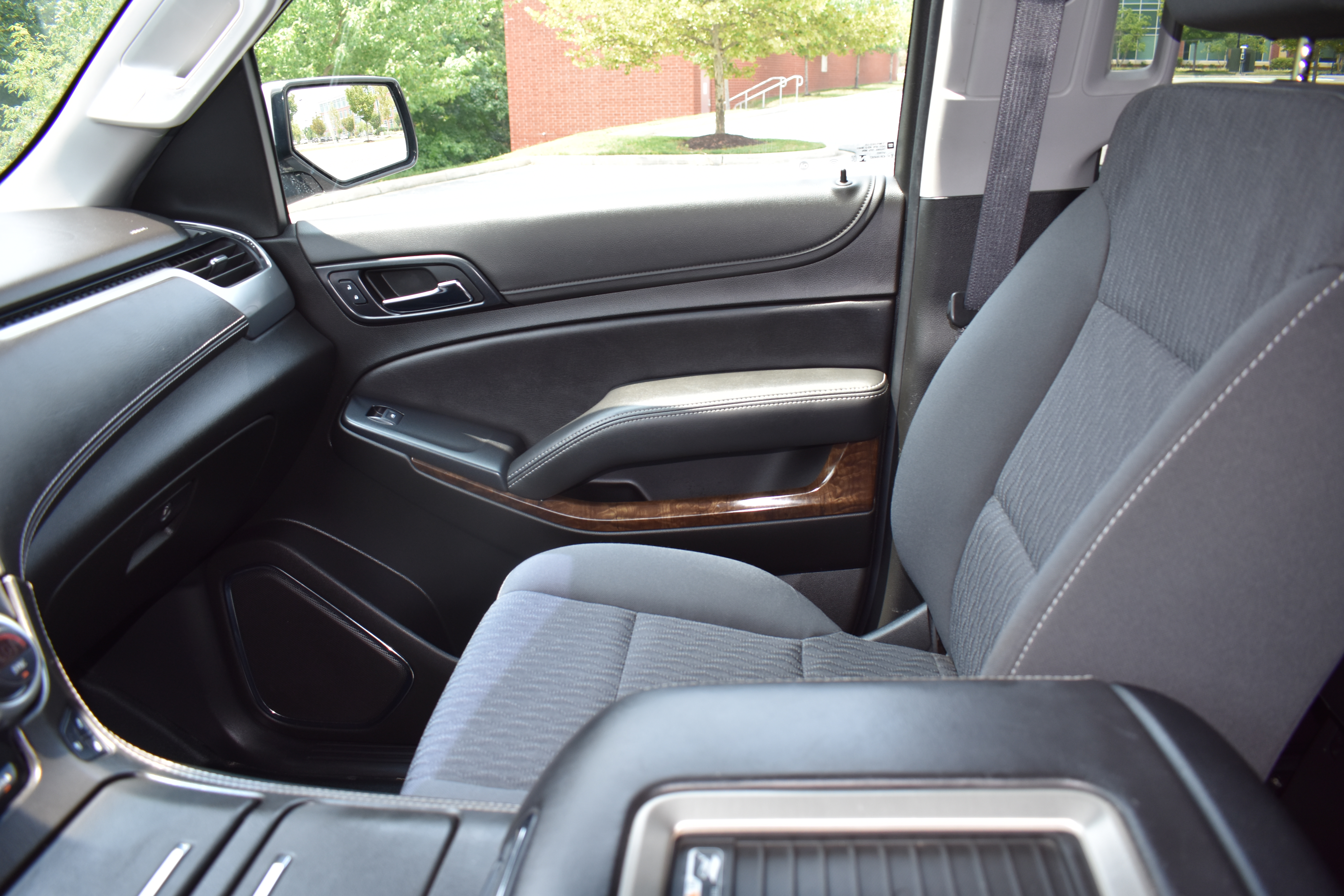 Used 2019 Chevrolet Tahoe 4WD image 23