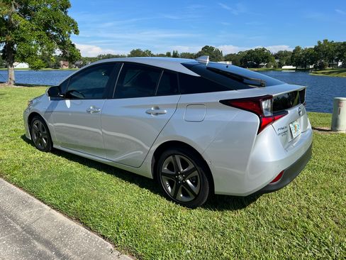 Used 2019 Toyota Prius Limited image 4