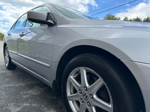 Used 2003 Honda Accord EX image 10